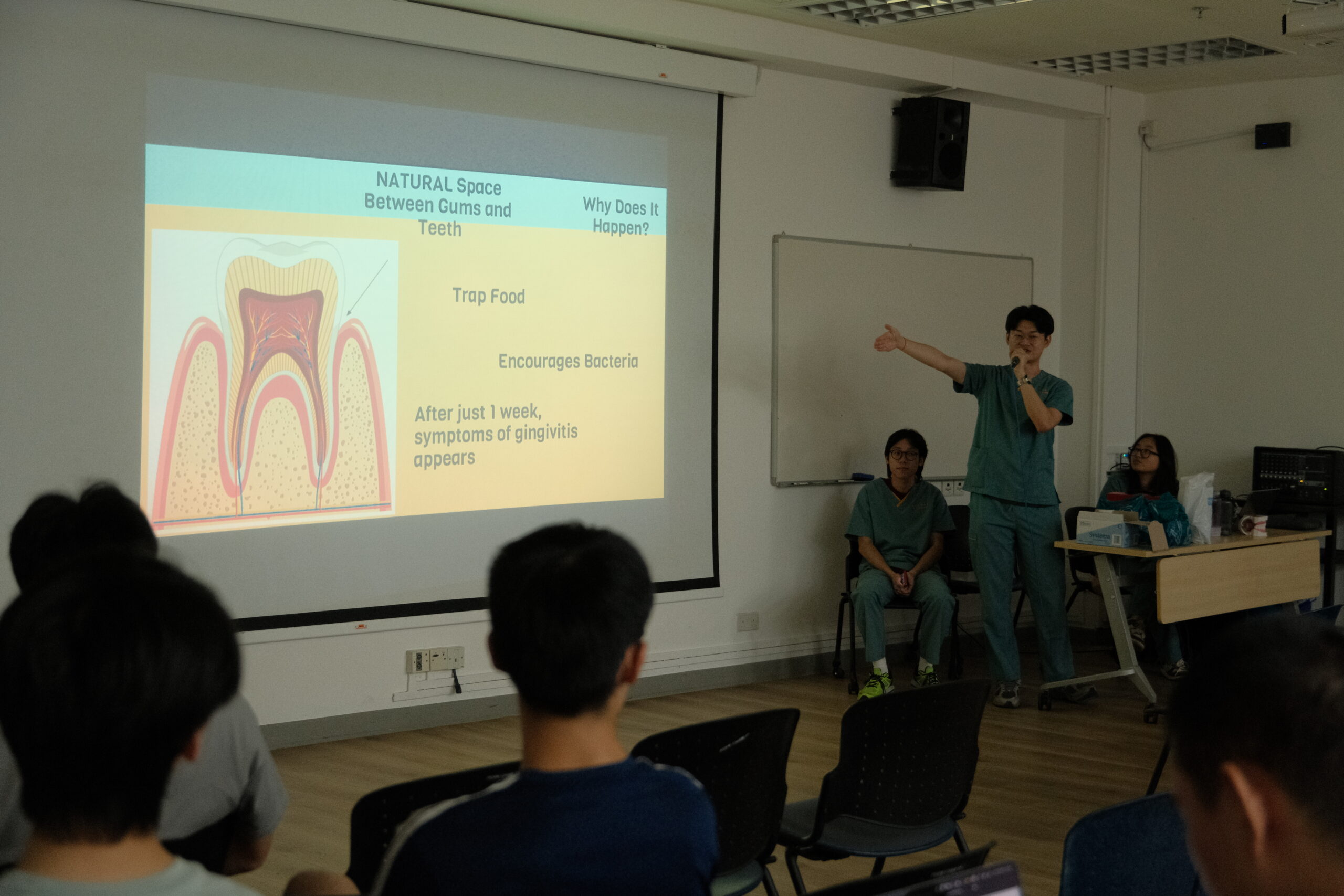 The session was led by knowledgeable Year 4 dental Helixians