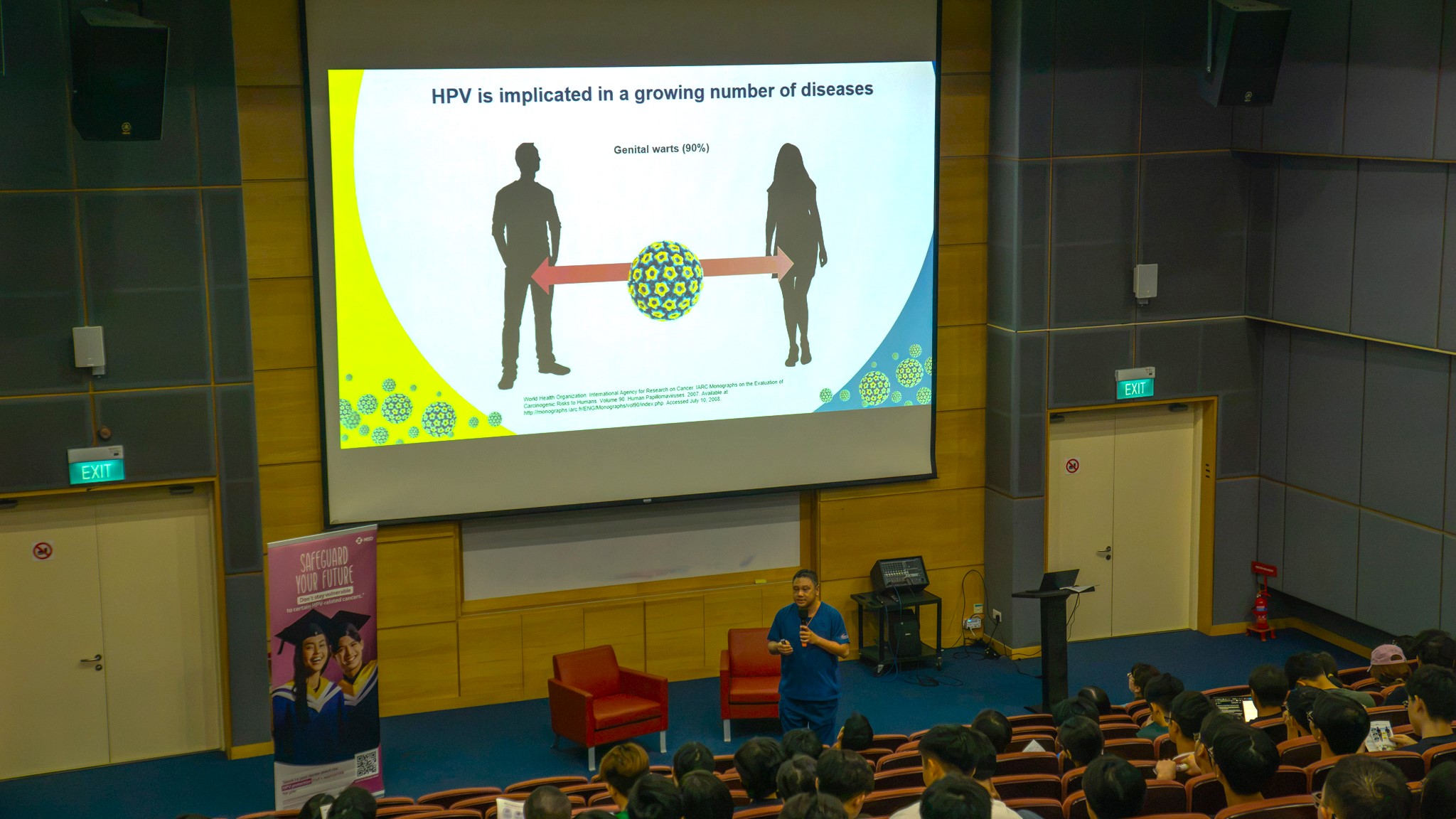 A/Prof Derrick Aw Chen Wee engaging Helixians with valuable insights on HPV, empowering residents with greater awareness and knowledge about HPV prevention and health.